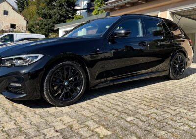 Fahrzeugaufbereitung Siegel in Bogen BMW Hochglanz Reinigung